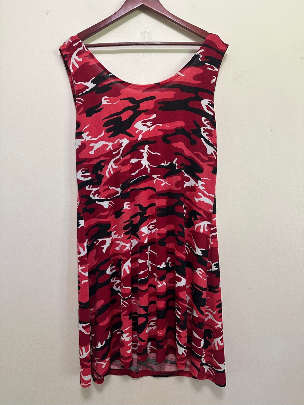 Red Camo Sleeveless Midi Dress - Versatile Everyday Style